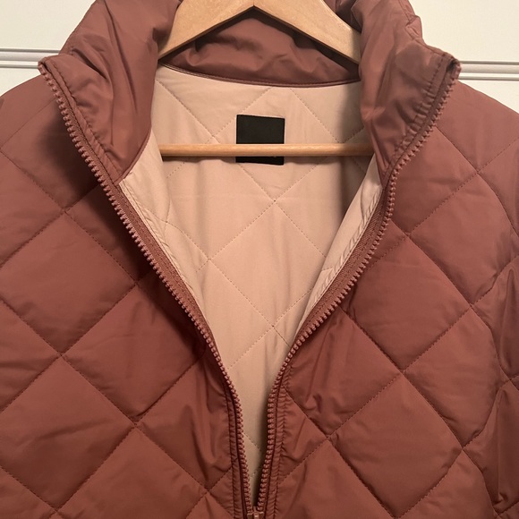 Vuori Halo Insulated Jacket -Women’s M - Picture 3 of 5